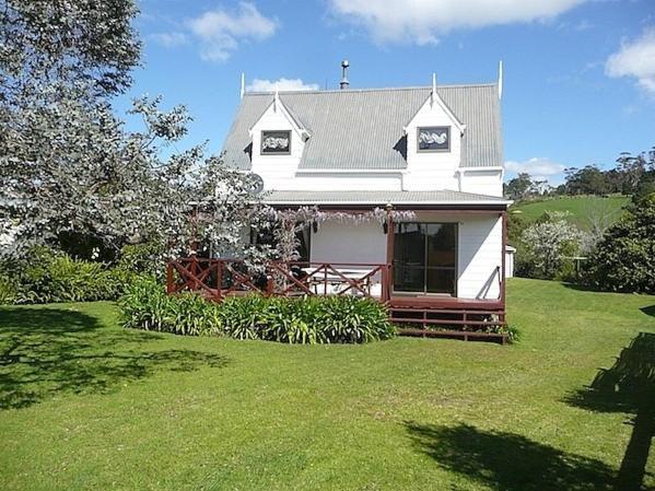 Cute Cottage - Cooks Beach Bach Exterior photo